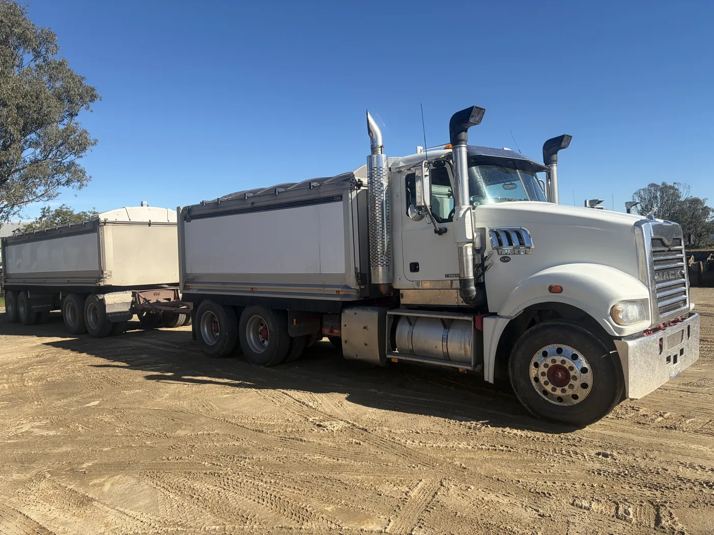 Prime mover and dog trailer grain truck tuned by Southern Diesel Tuning